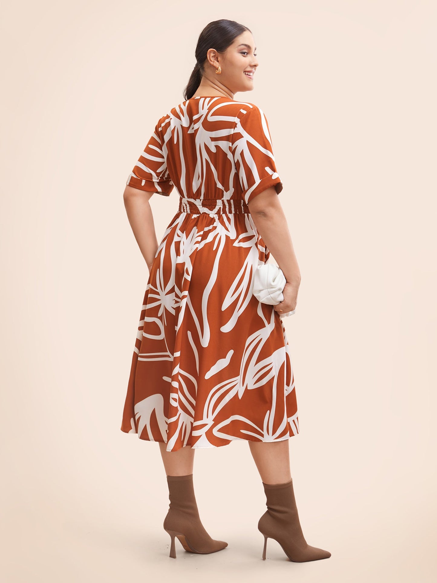 Graffiti Overlap Collar Shirred Midi Dress