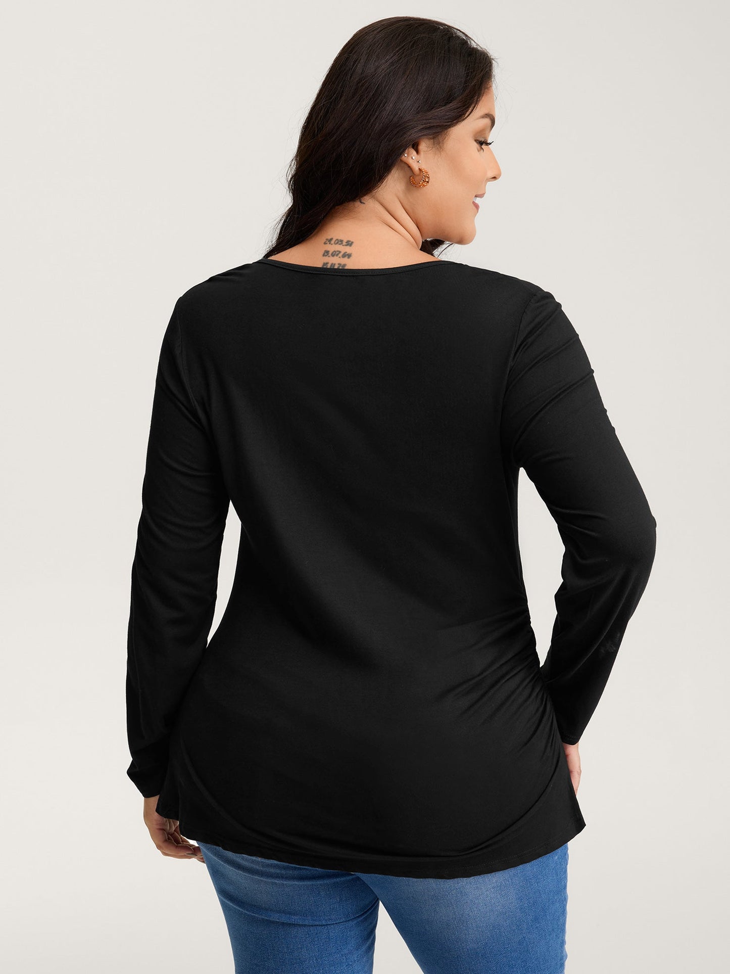 Stretchy Fitted Cut-Out Solid T-Shirt