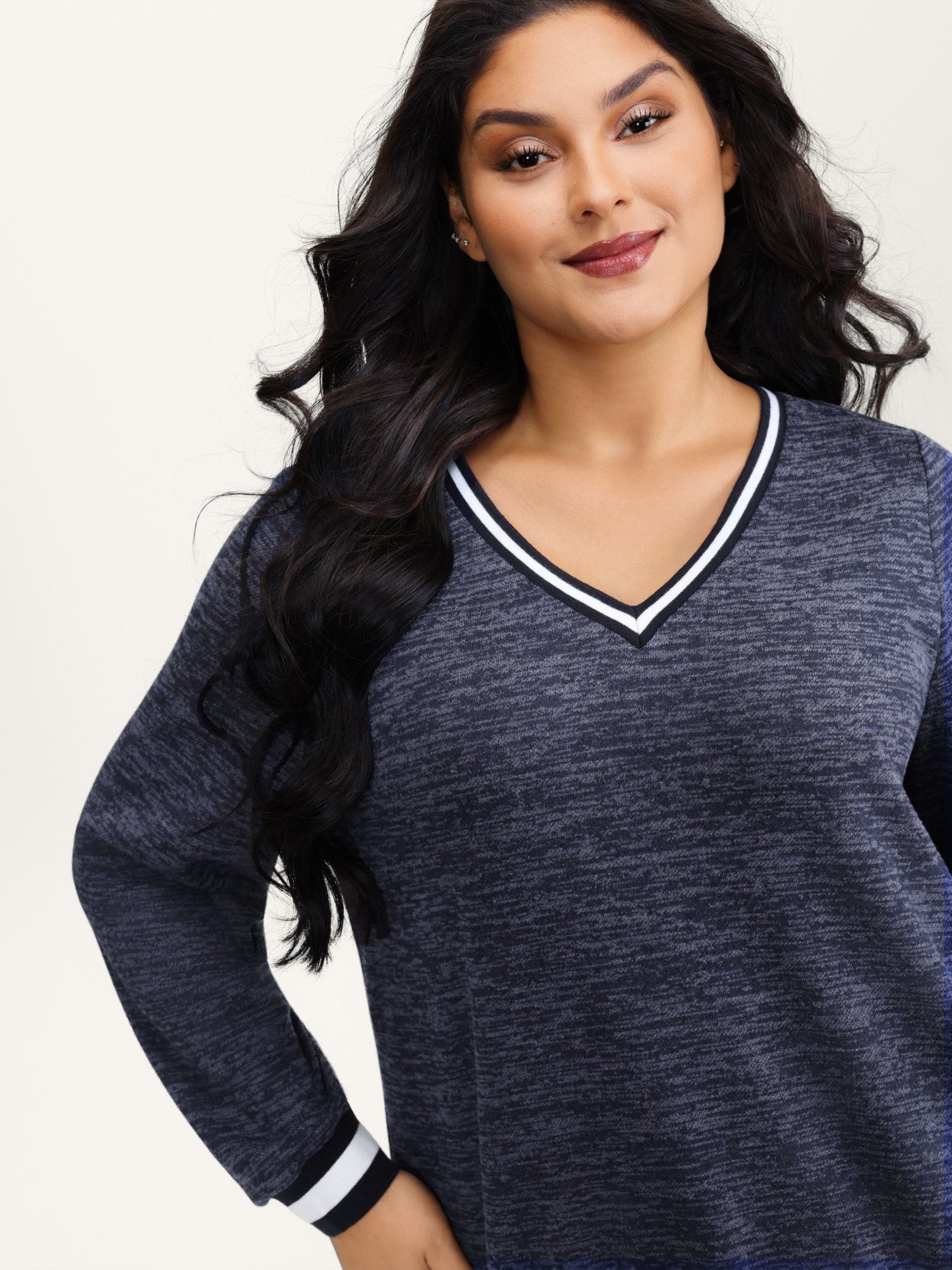 Contrast Hem V-Neck Sweatshirt