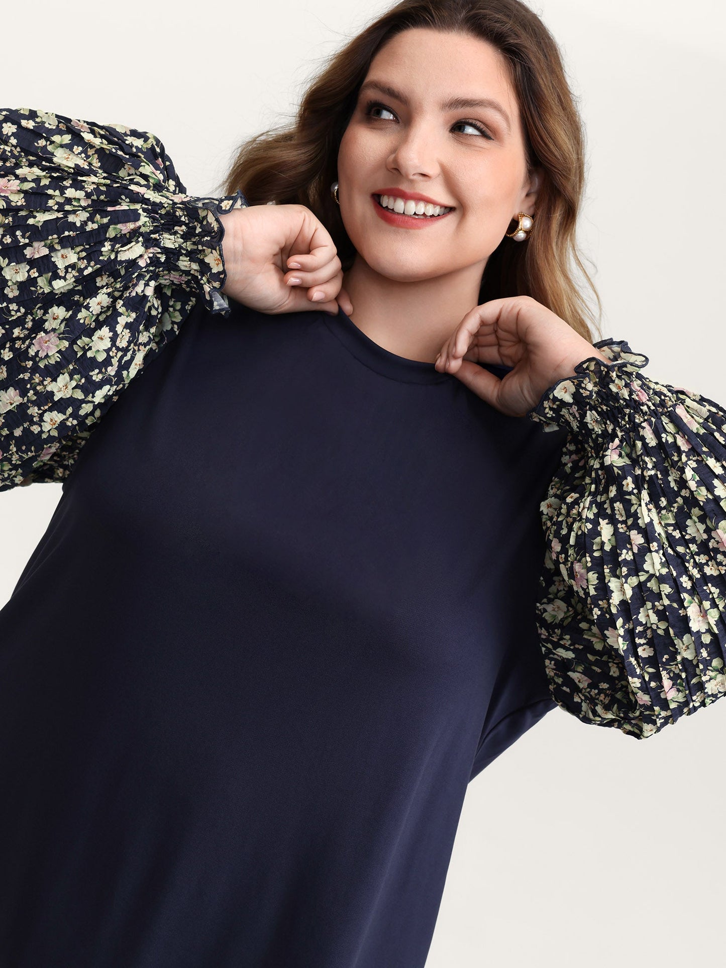 Floral Contrast Stretchy Knit Top