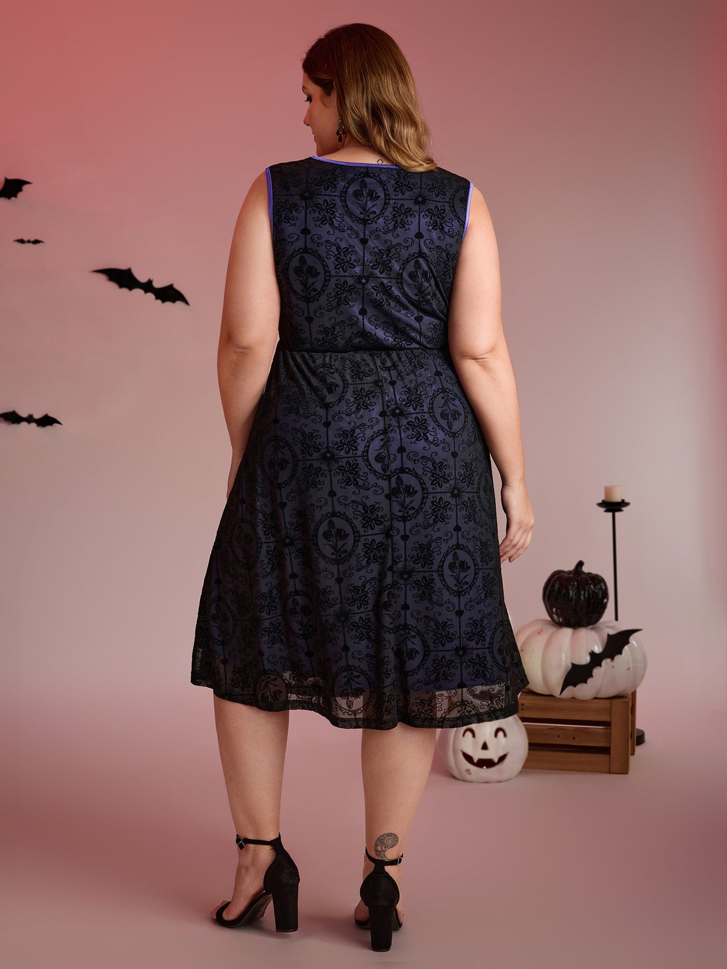 Elastic Flocked Mesh Contrast Lined Midi Dress
