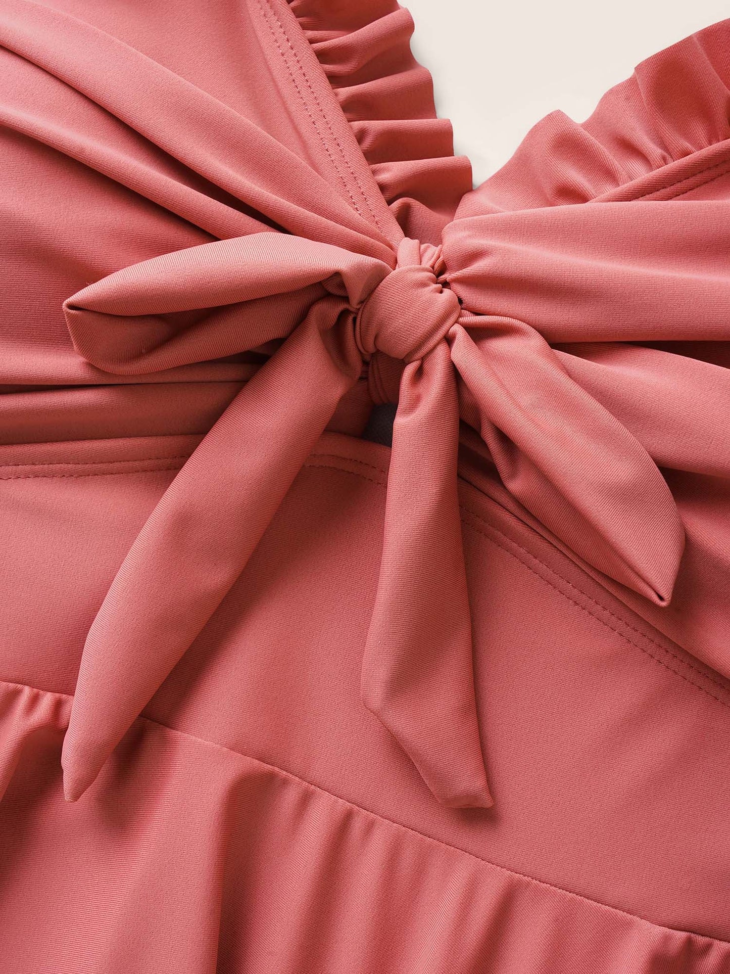 Solid Tie Knot Ruched Frill Trim Swim Top