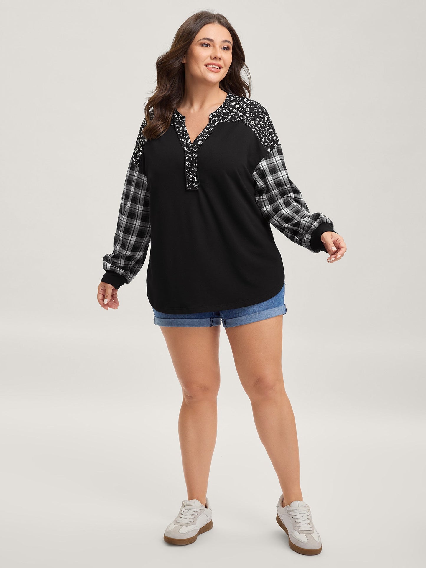 Checkered Print Contrast Notched Collar Sweatshirt
