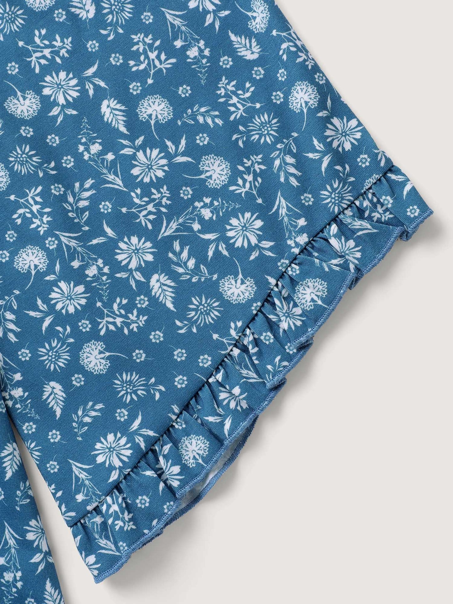 Floral Print Lace Trim Ruffled Sleeve Top
