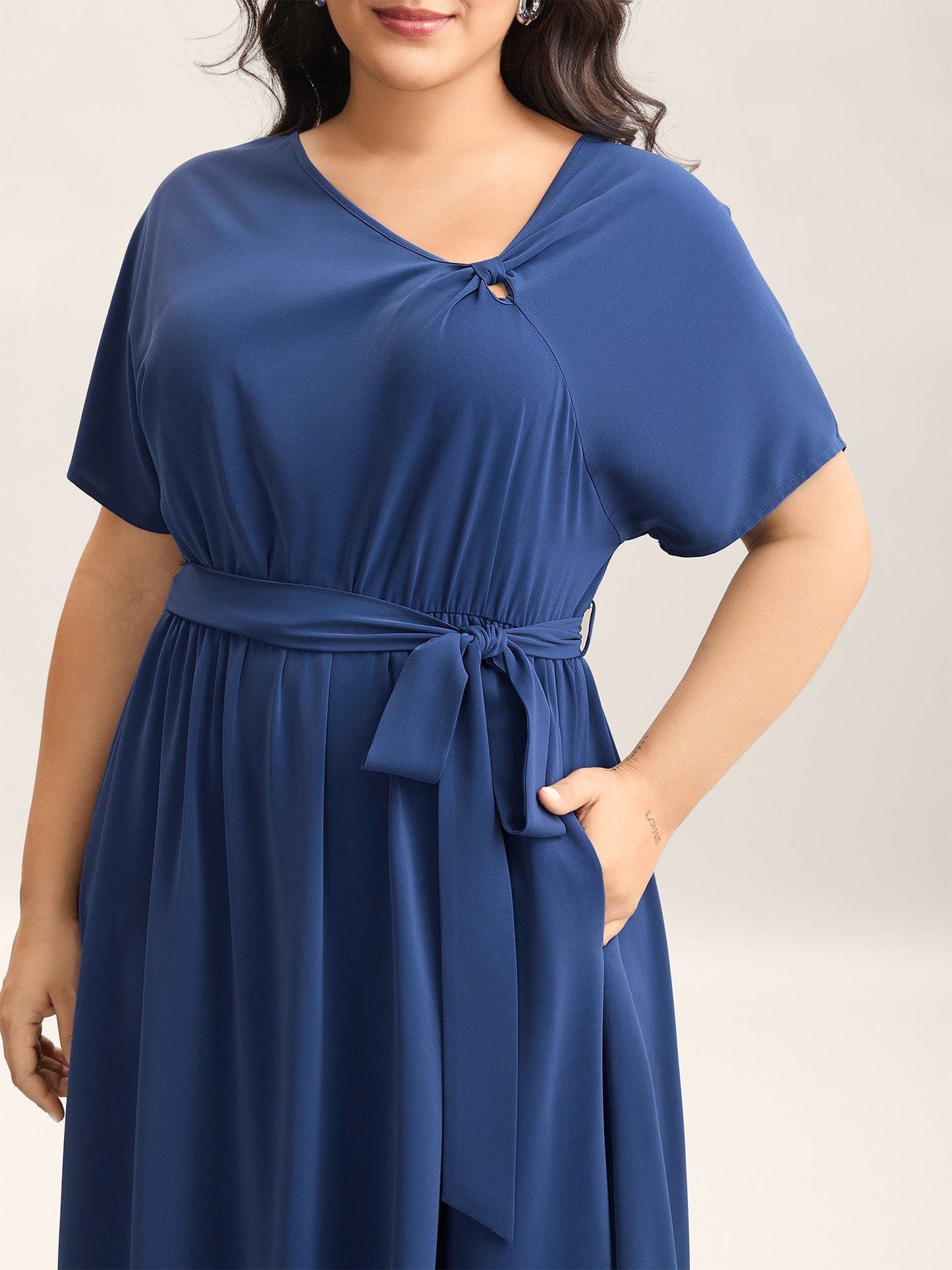 Keyhole Belted Pockets Plain Midi Dress