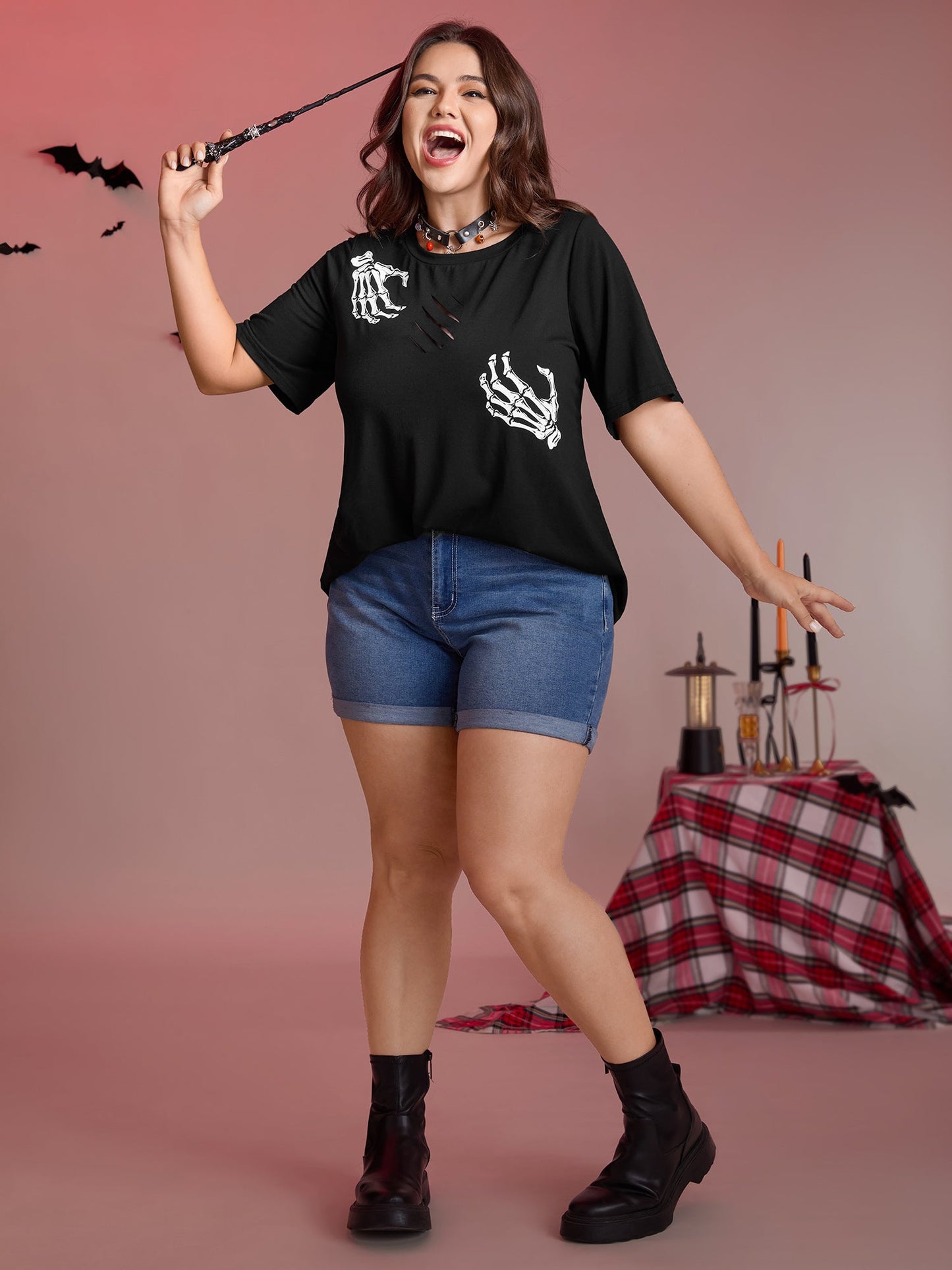 Skeleton Hands Print Cut-Out Solid T-Shirt