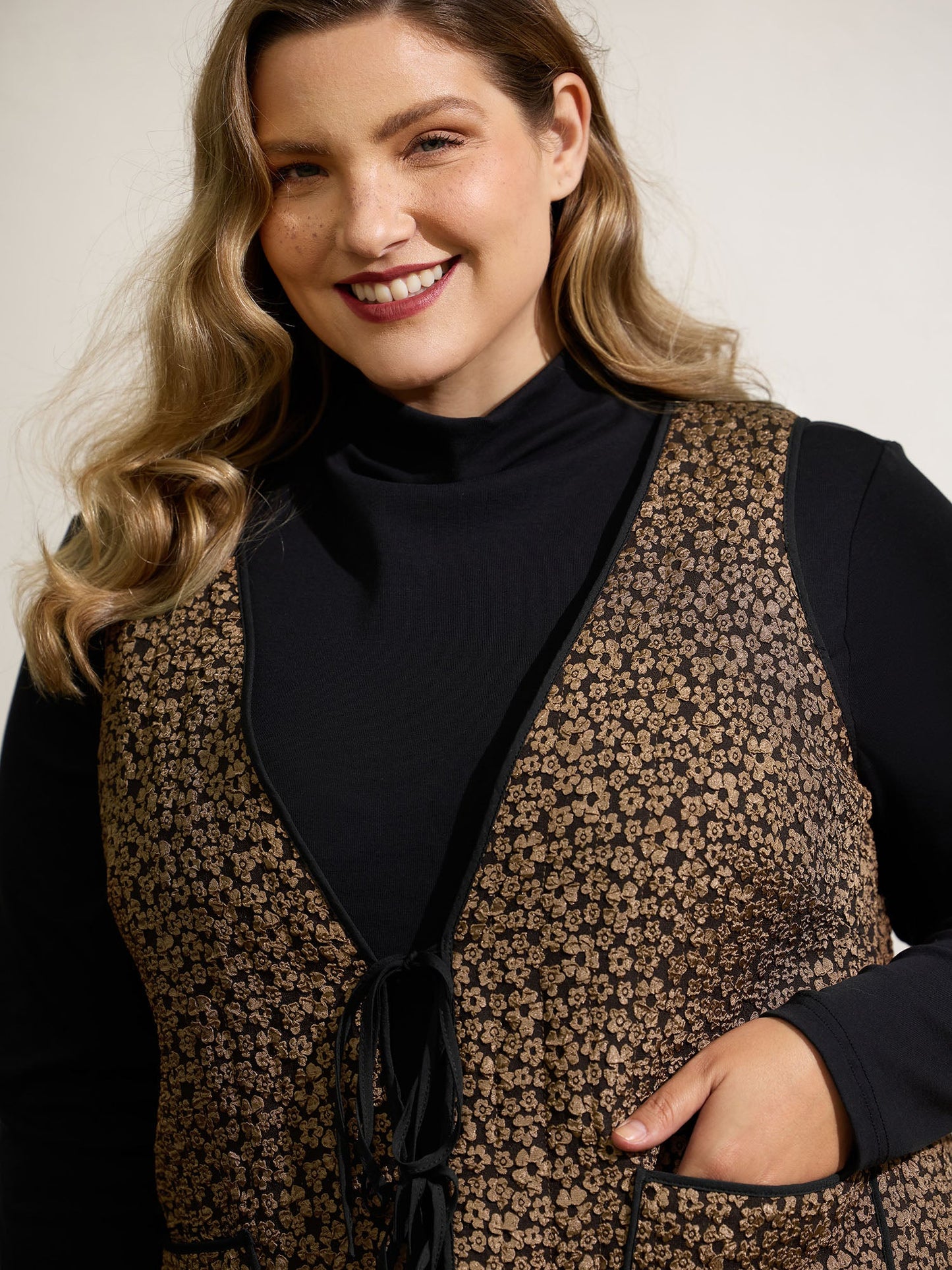 Floral Print Three Ties Quilted Vest