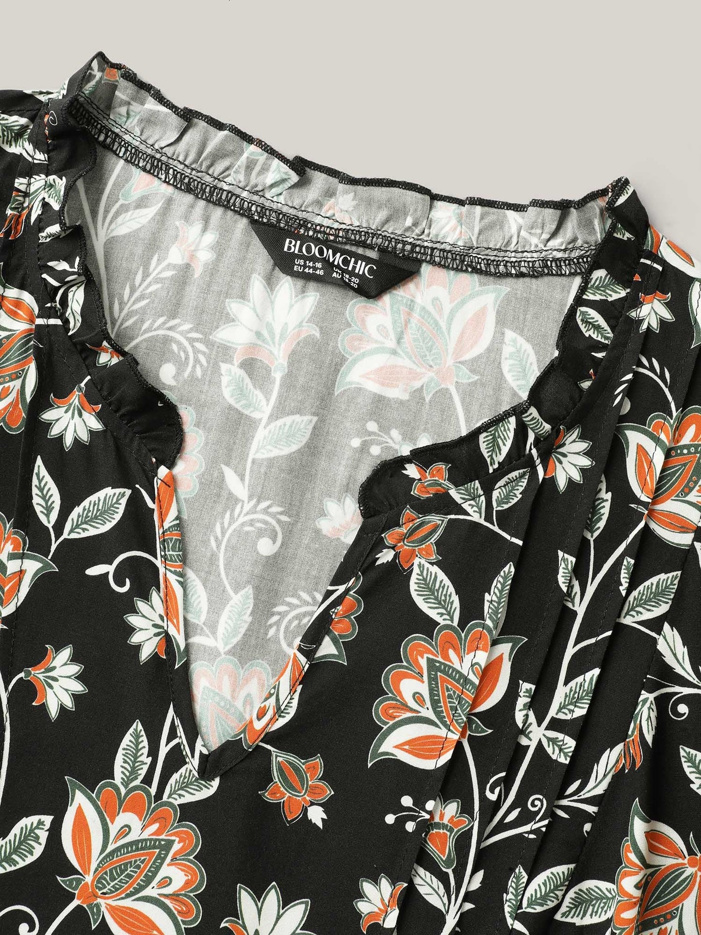 Floral Toothpick Pleats Flowy Blouse