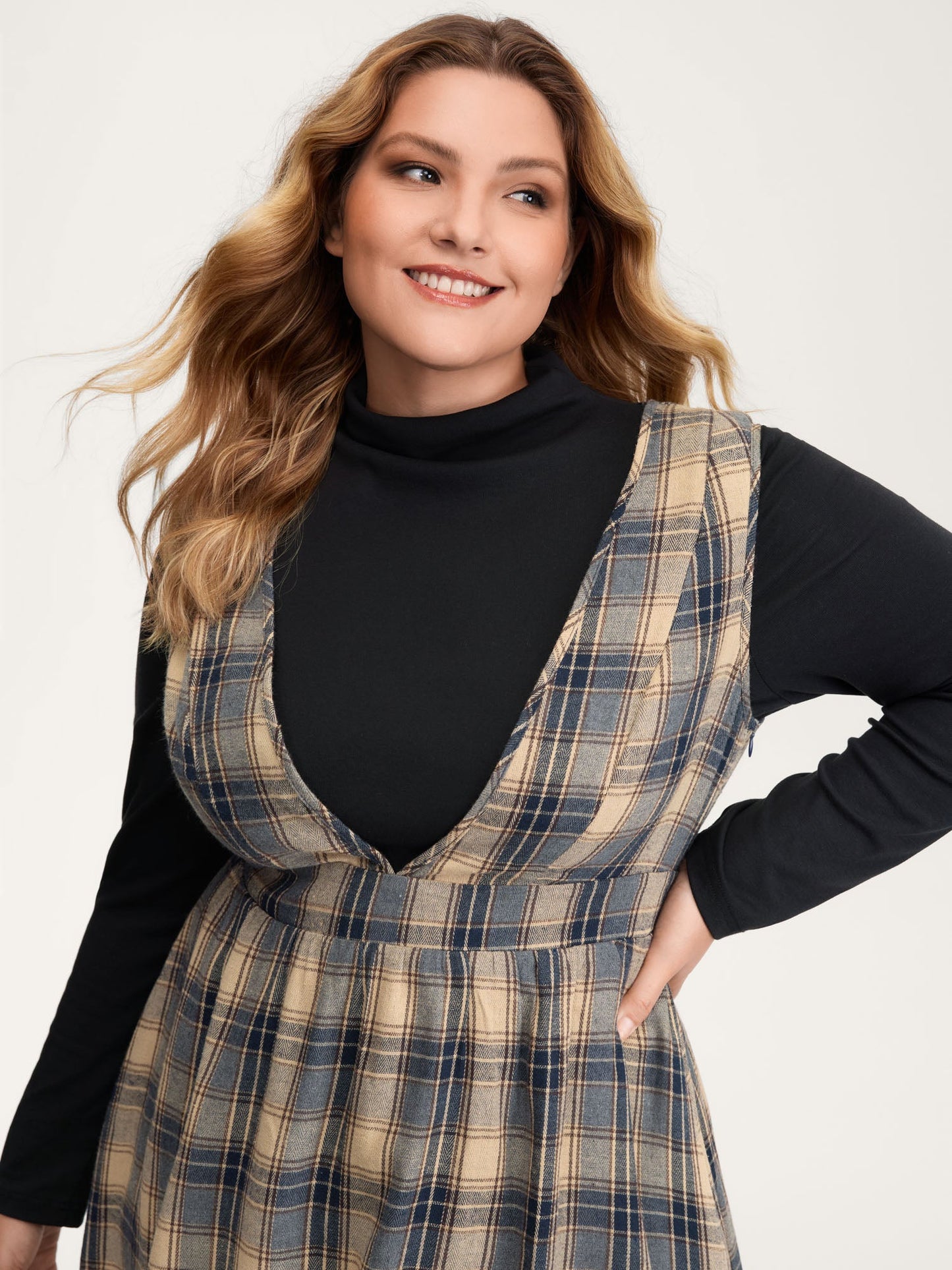 Plaid Pattern Deep V-Neckline Midi Dress