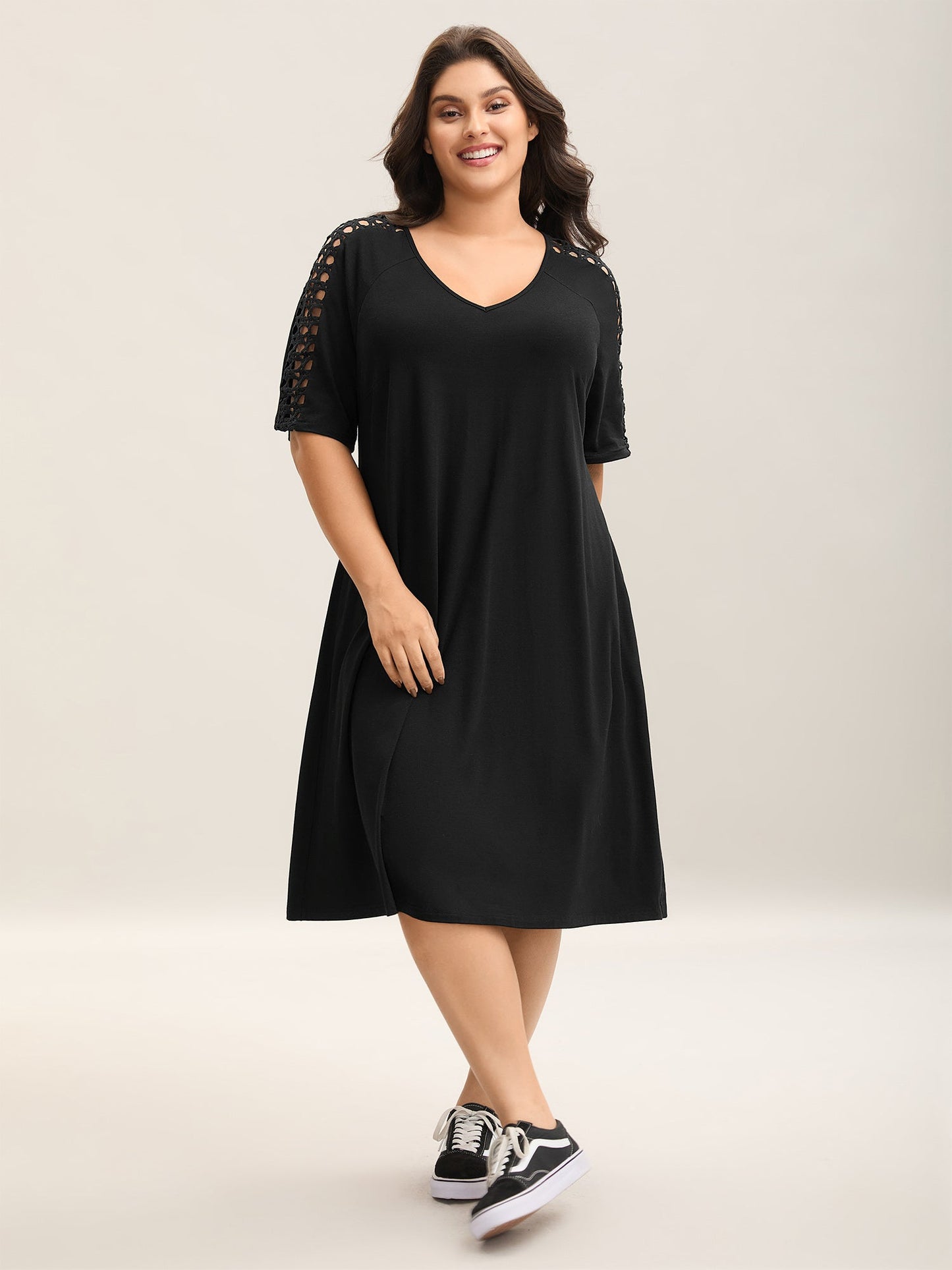 Supersoft Cut-Out Sleeve Midi Dress