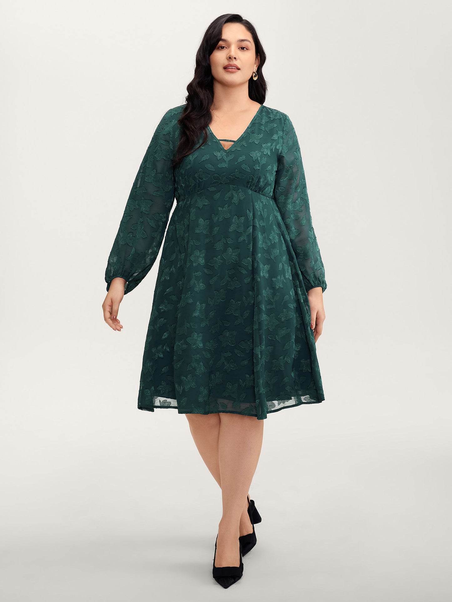 Textured Pockets Lined Midi Dress
