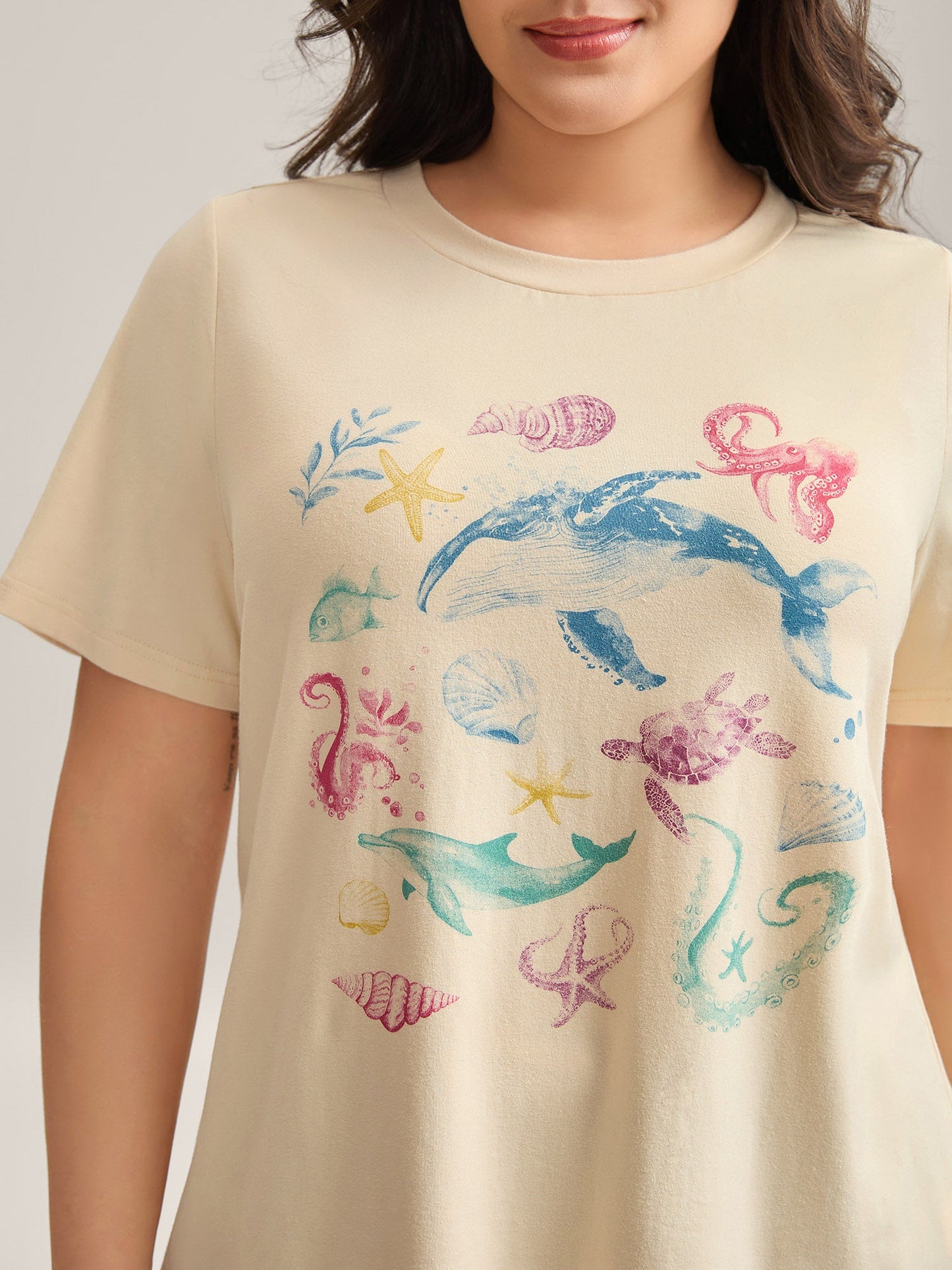 Ocean Print Round Neck Fitted T-Shirt