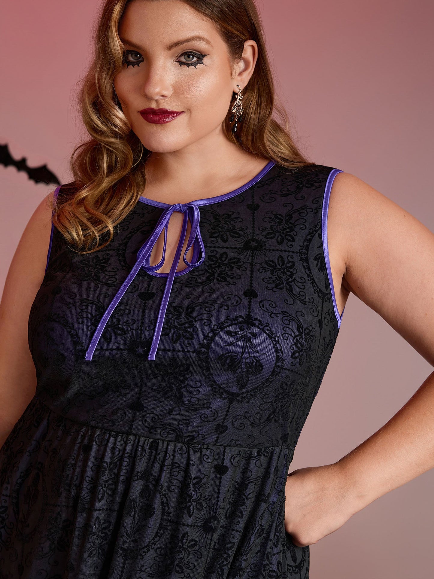 Elastic Flocked Mesh Contrast Lined Midi Dress