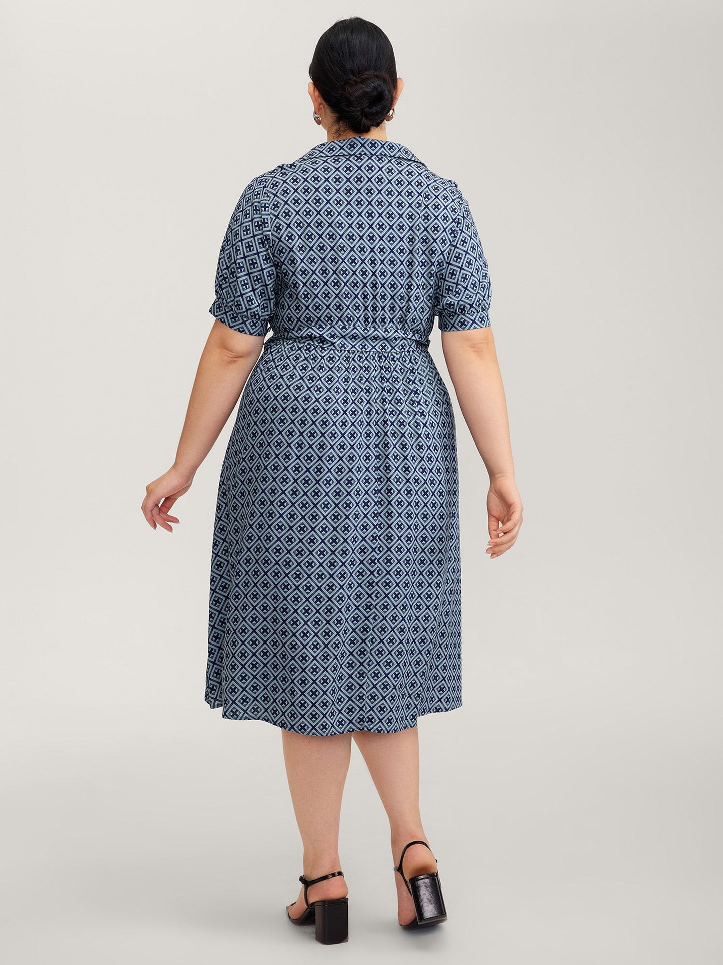 Geometric Print Belted Waist Maxi Dress