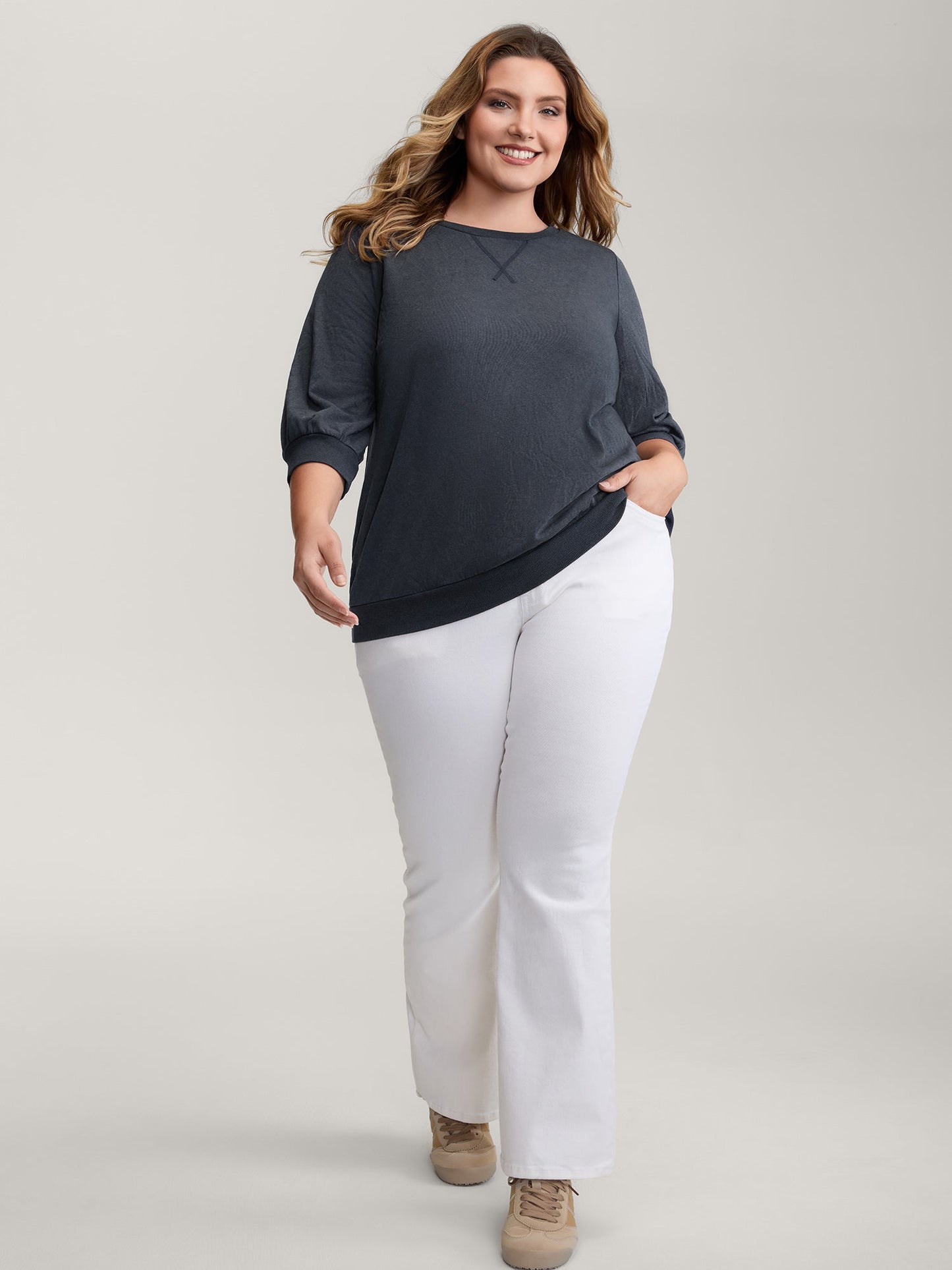 Vintage Round Neck Solid Sweatshirt