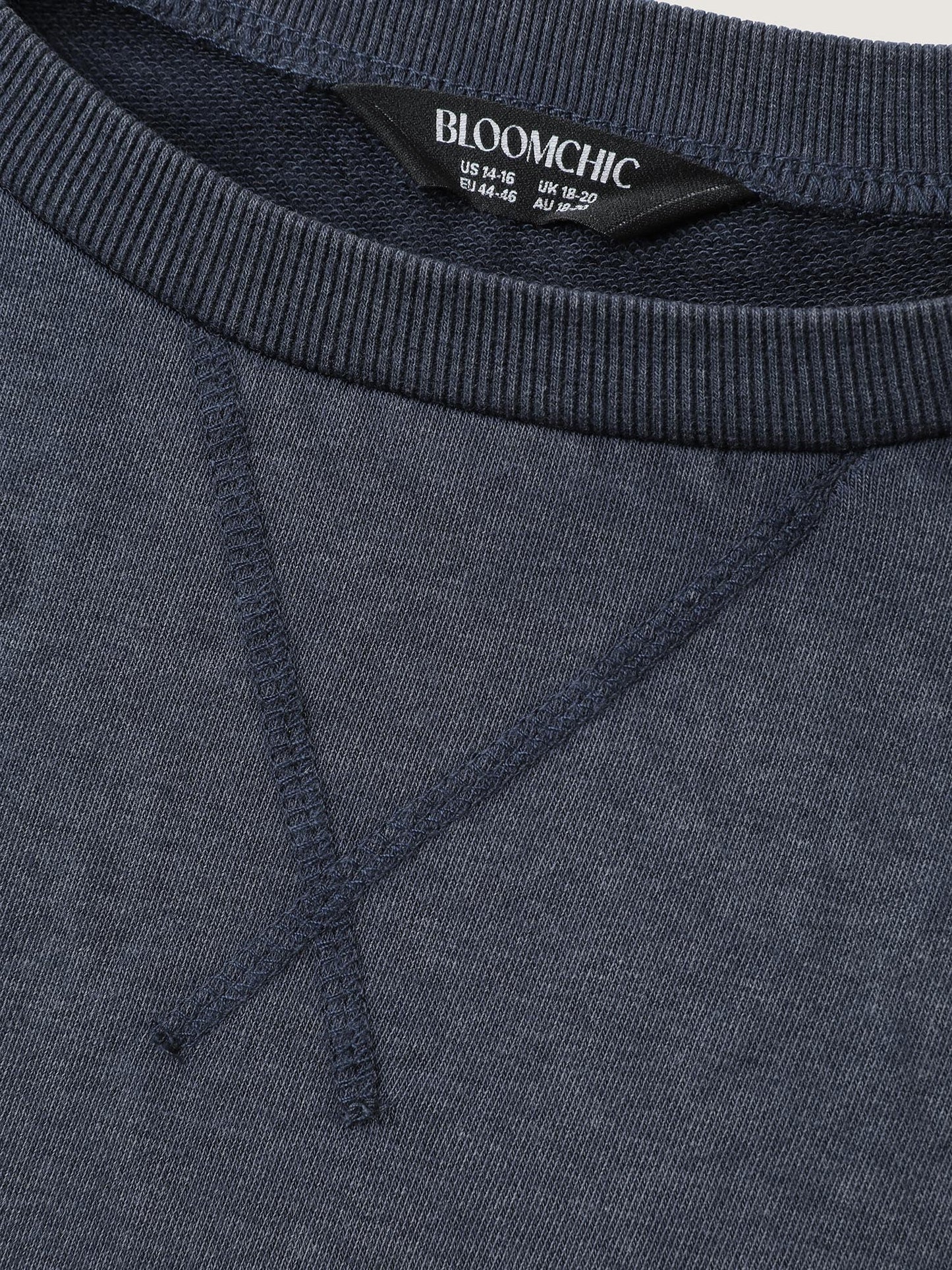 Vintage Round Neck Solid Sweatshirt