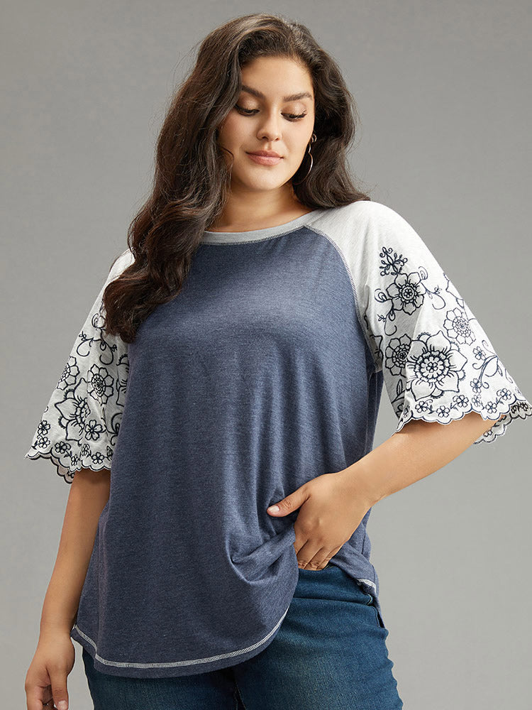 Contrast Embroidered Scalloped Trim T-shirt
