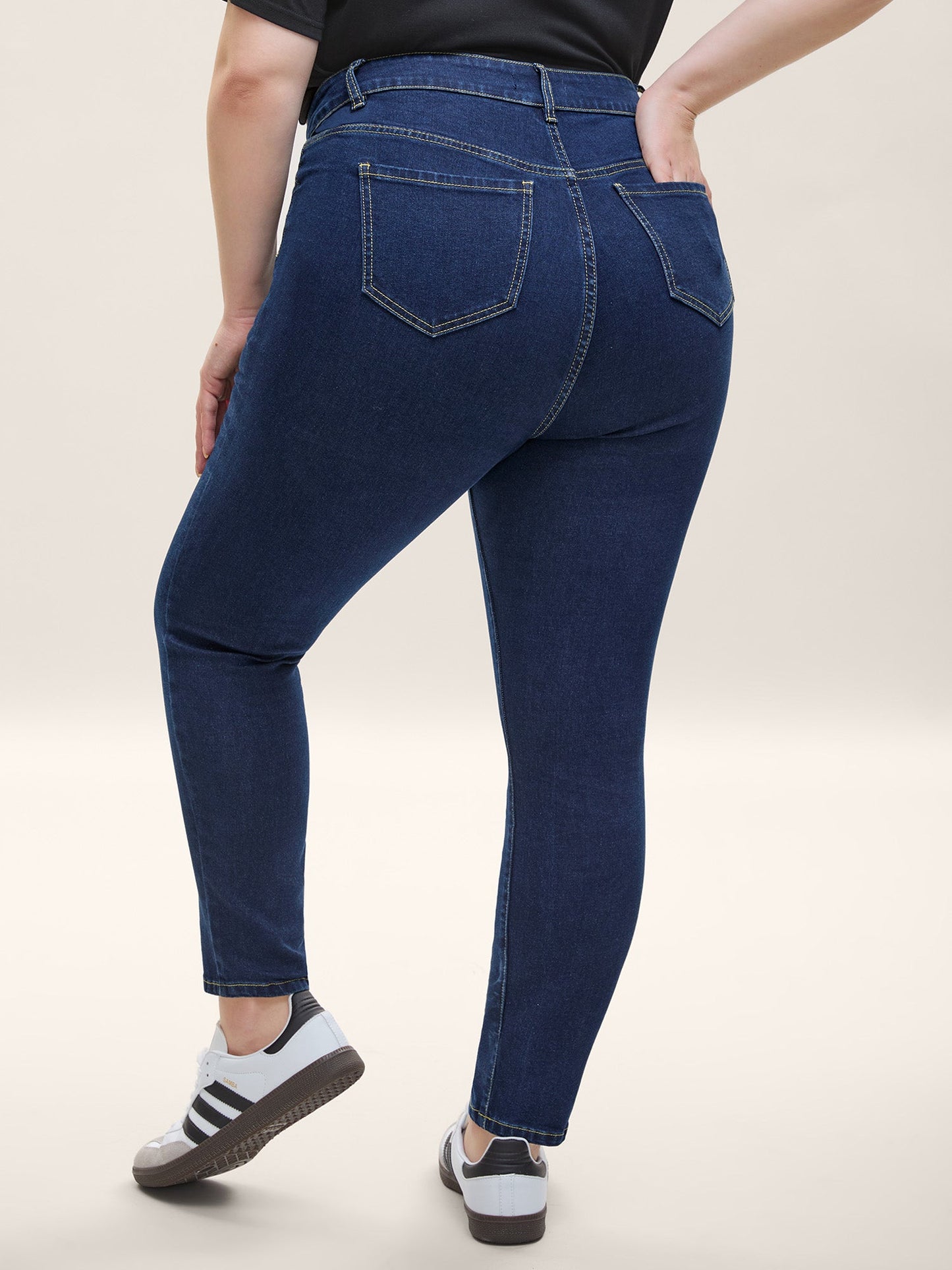 Mid Rise Skinny-Fit Classic Jeans