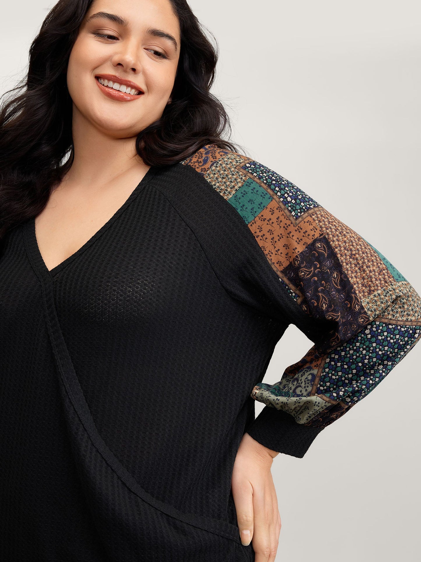 Textured Lace Trim Contrast Sleeve Sweatshirt