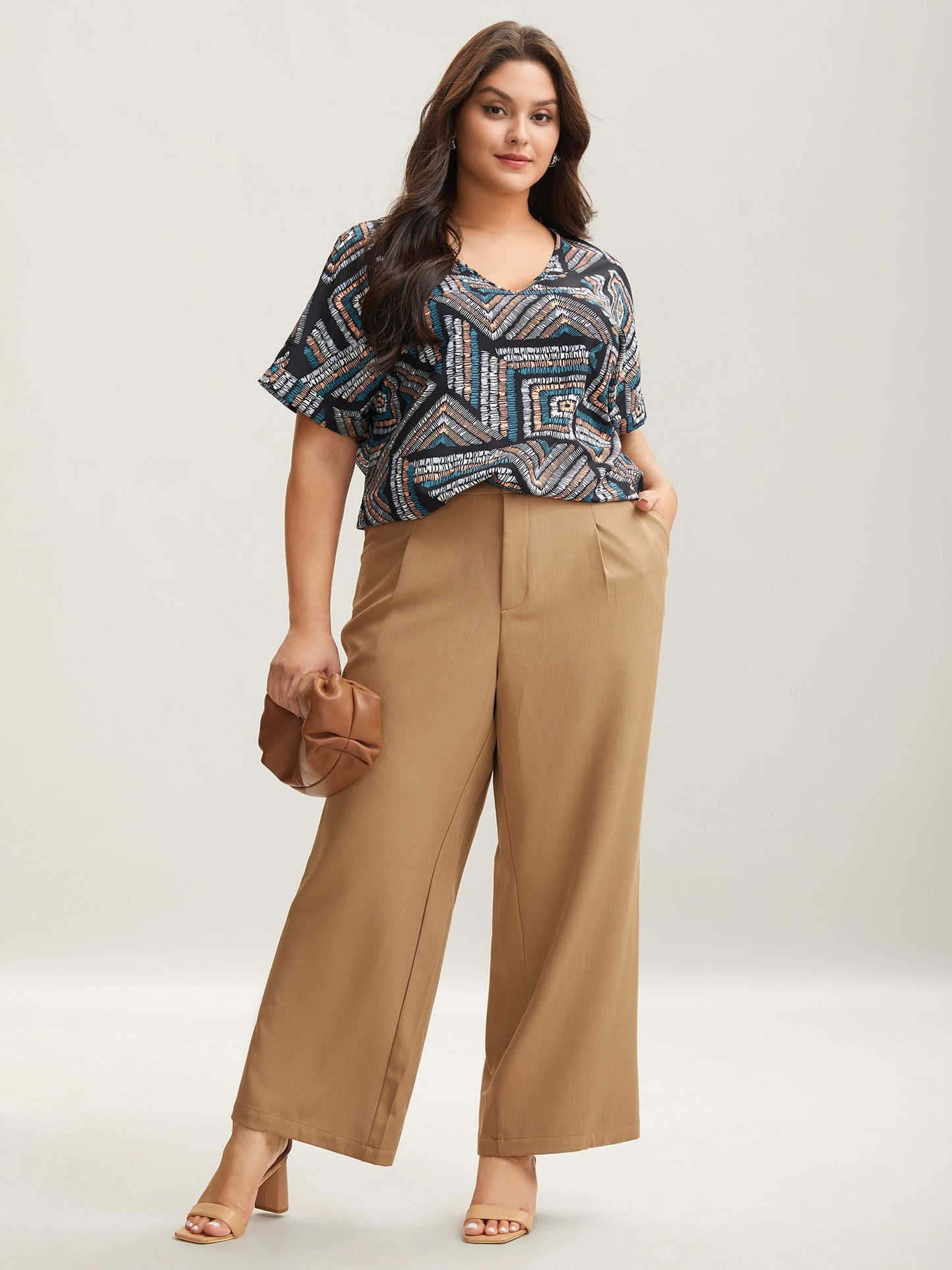 Geometric Print V-Neck Relaxed Fit Blouse