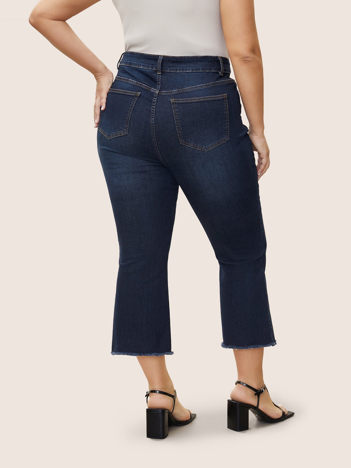 Dark Wash Frayed Hem Cropped Bootcut Jeans