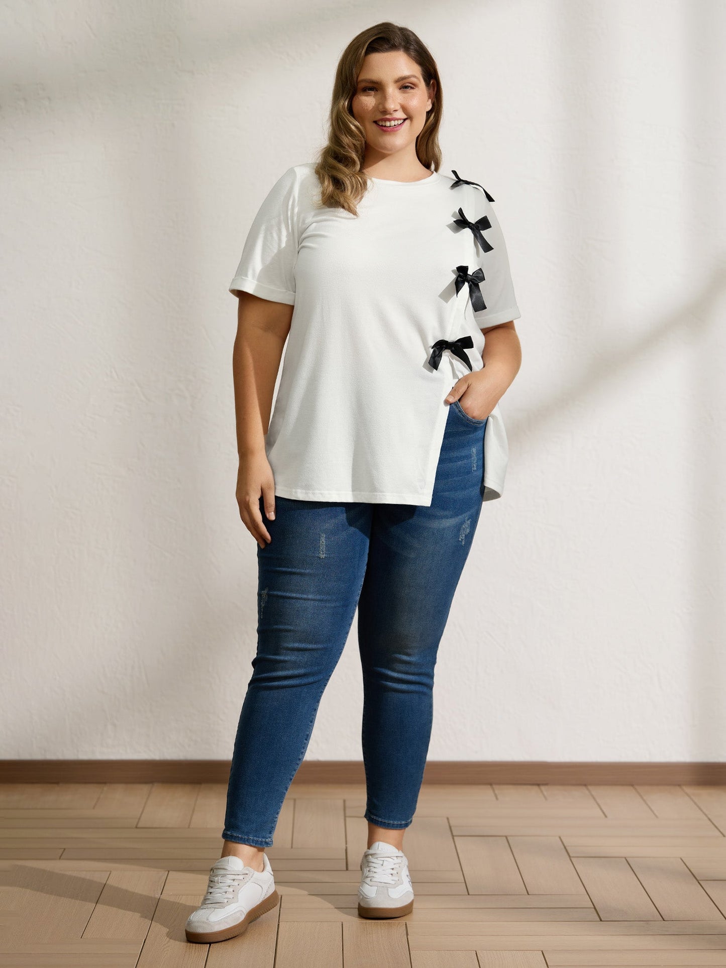 Bowknot Slit Round Neck T-Shirt