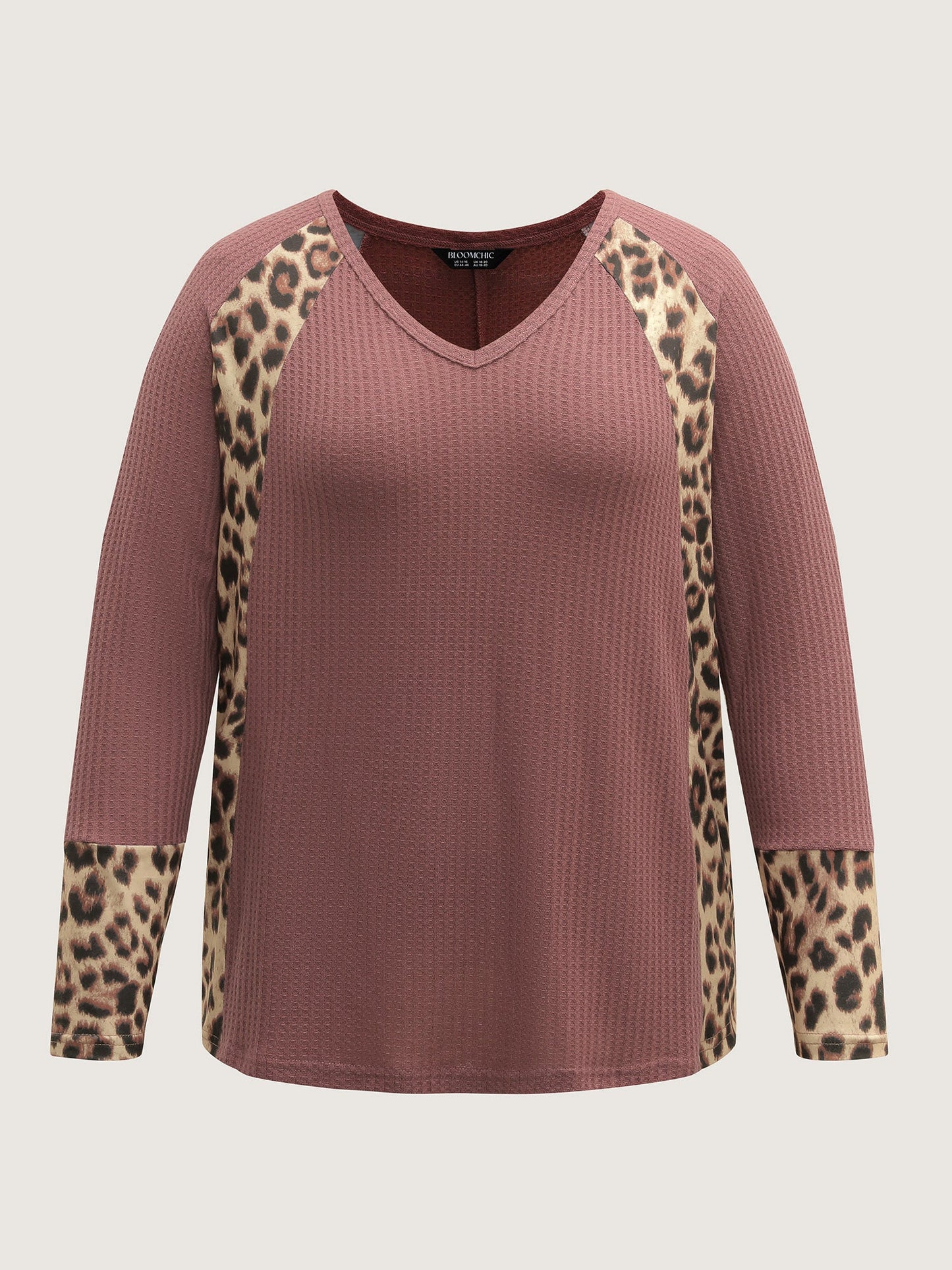 Leopard Contrast Textured V-Neck T-Shirt