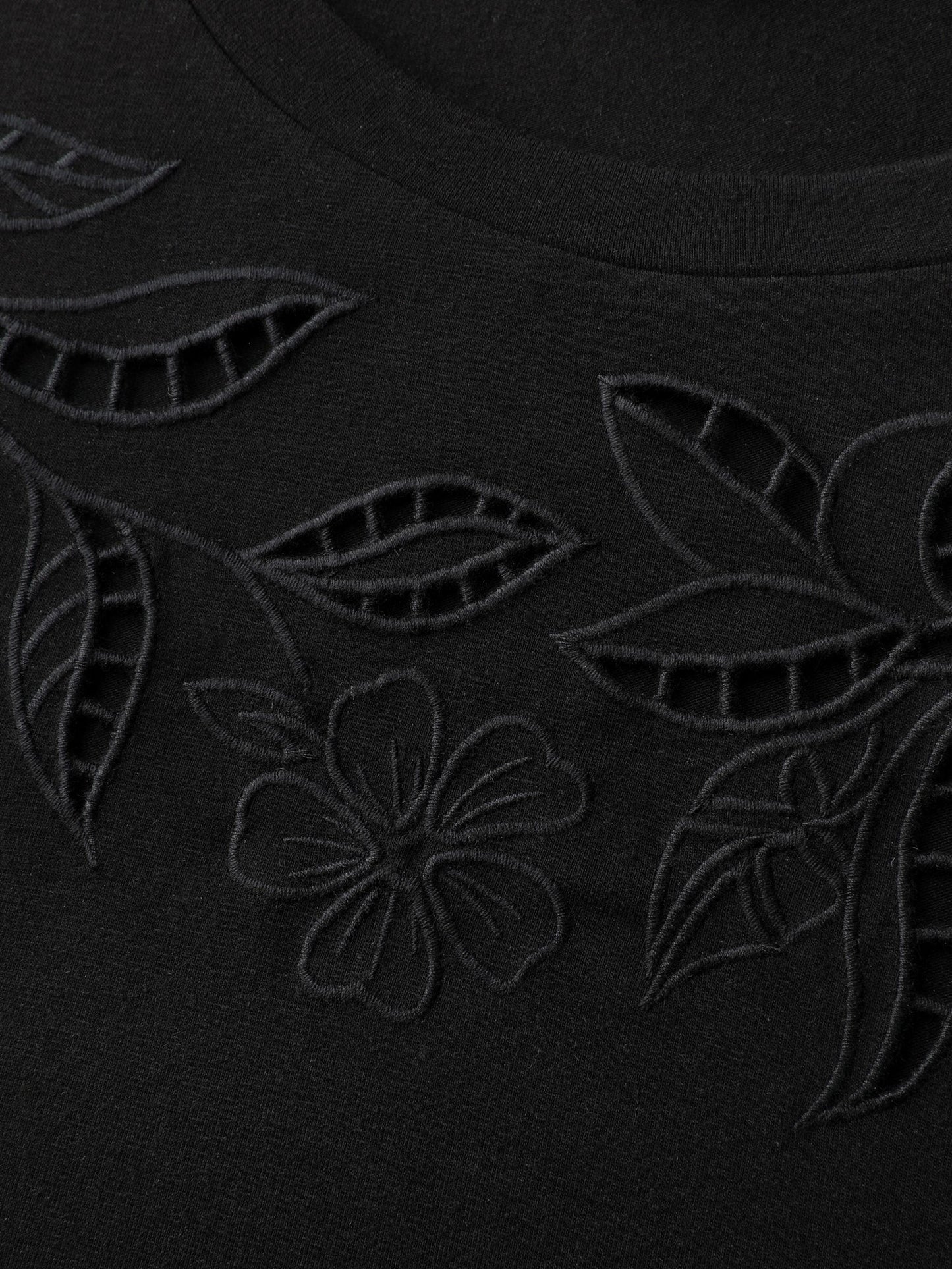Stretchy Embroidered Cut-Out T-Shirt