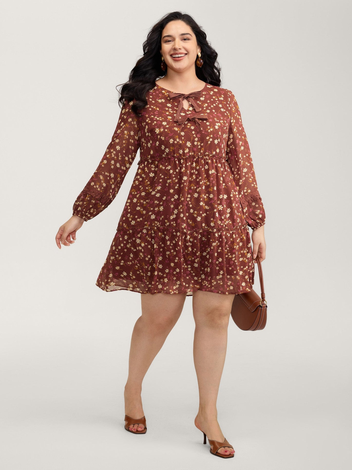 Bowknot Neckline Lace Trim Knee-Length Dress