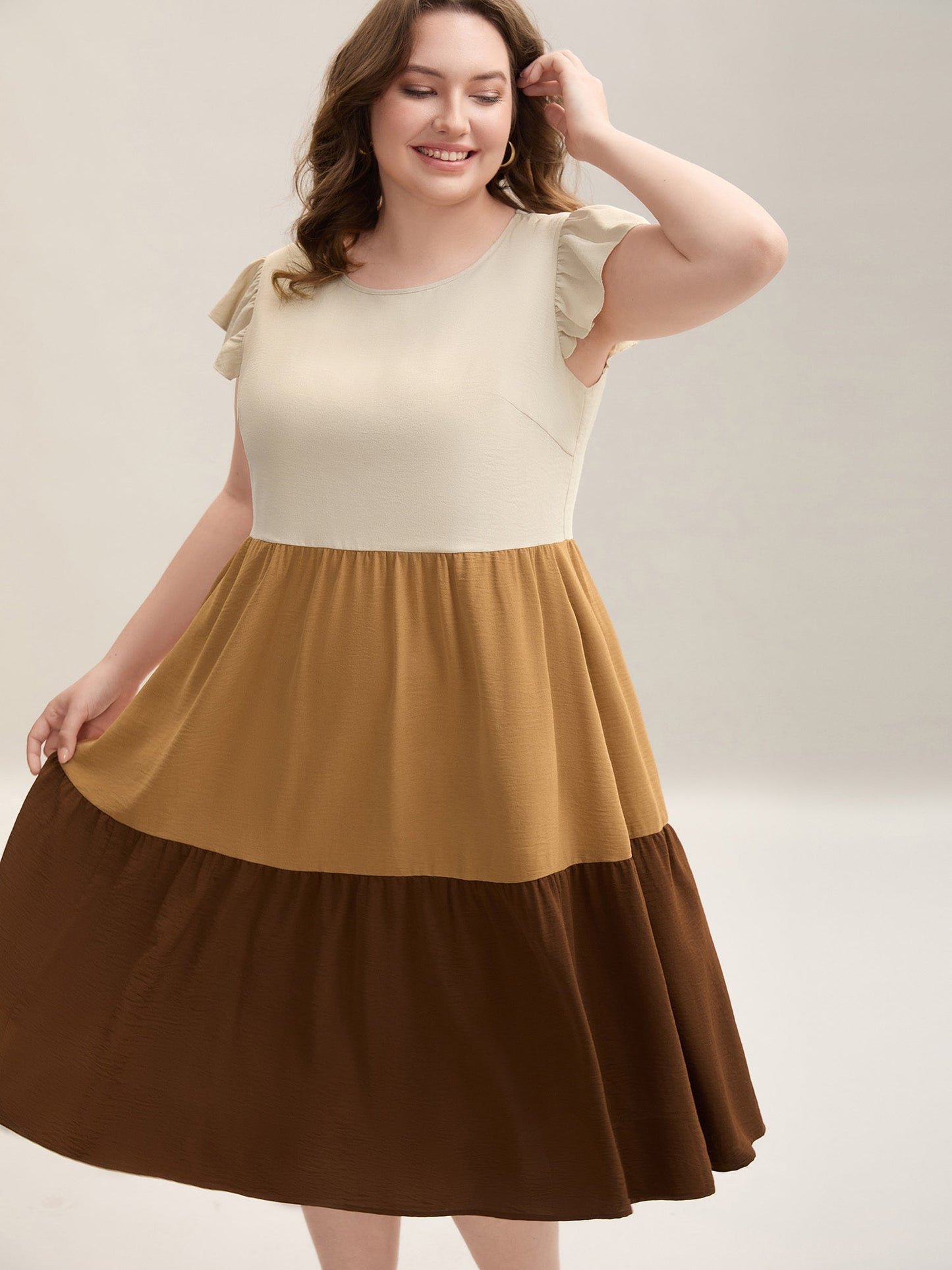 Color Block Ruffled Sleeve Tiered Midi Dress
