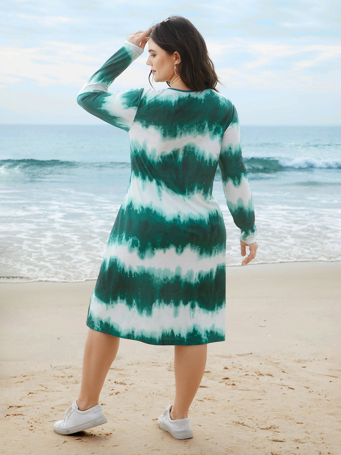 Tie-Dye Round Neck Midi Knit Dress