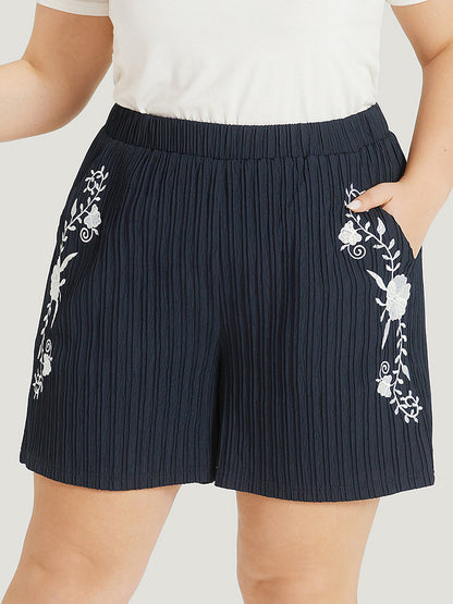 Floral Embroidered Textured Stretchy Waist Shorts