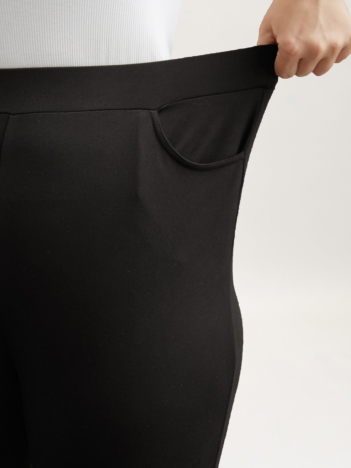 Button Detail Mid-Rise Skinny-Fit Pants