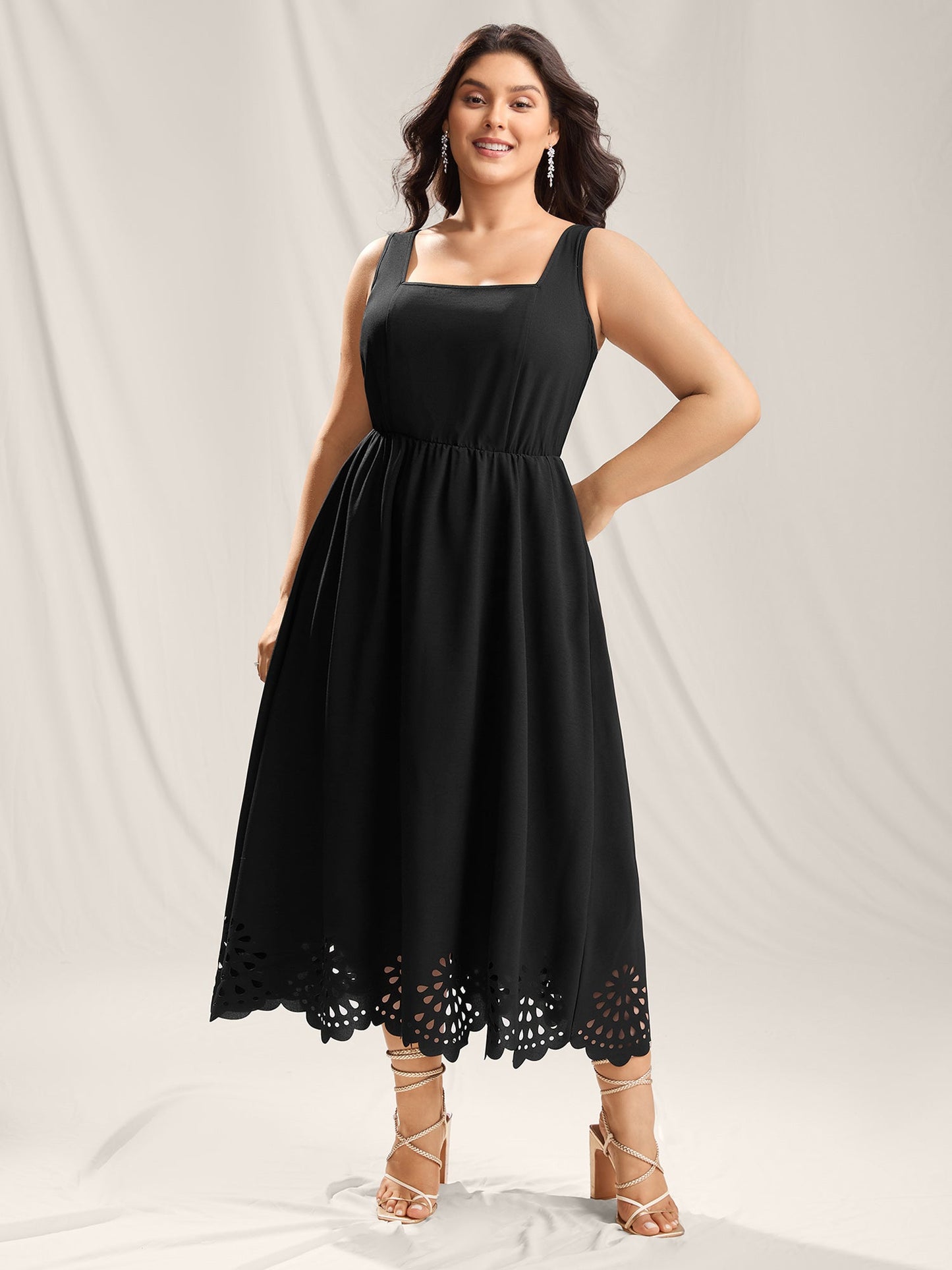 Scalloped Laser Cut Pockets Maxi Dress