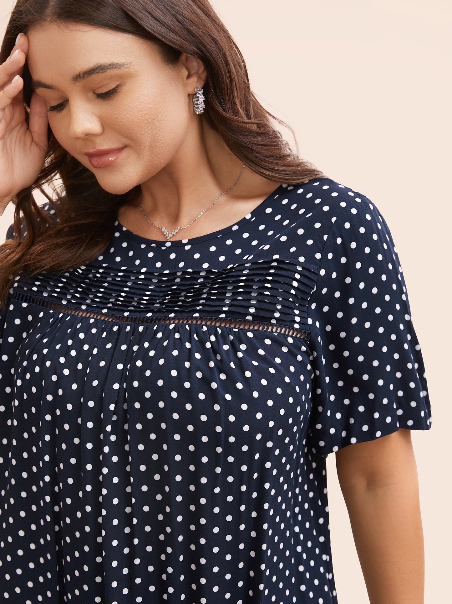 Polka Dot Split Hem Pleated Blouse