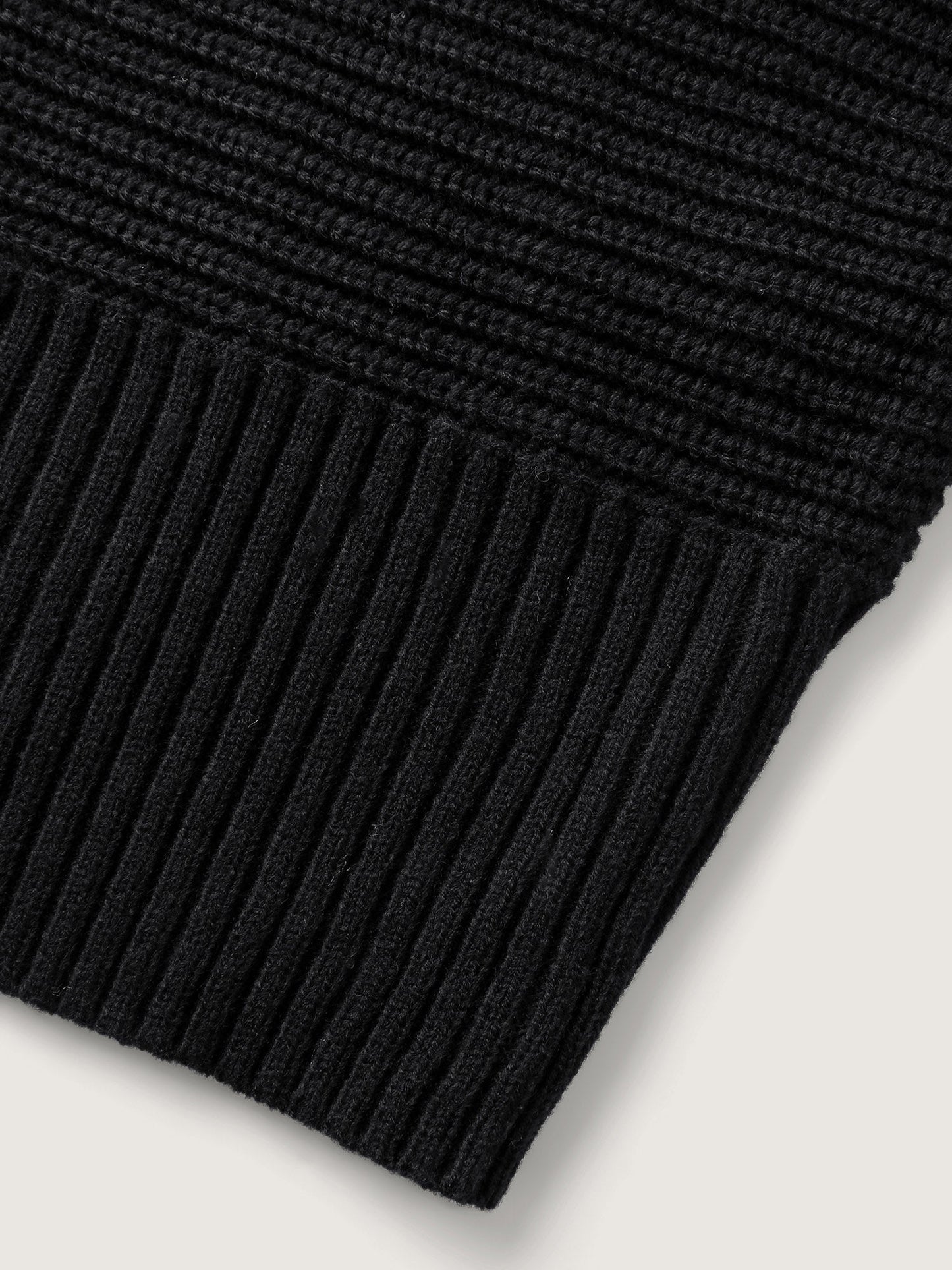 Boat Neckline Tissue Textured Pullover