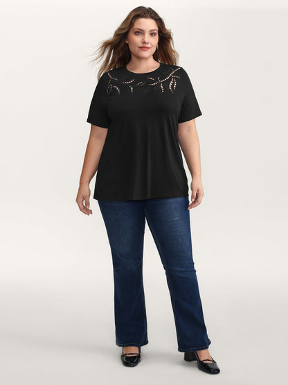Stretchy Embroidered Cut-Out T-Shirt