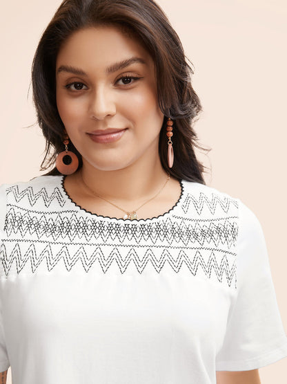 Round Neck Embroidered Shirred T-shirt