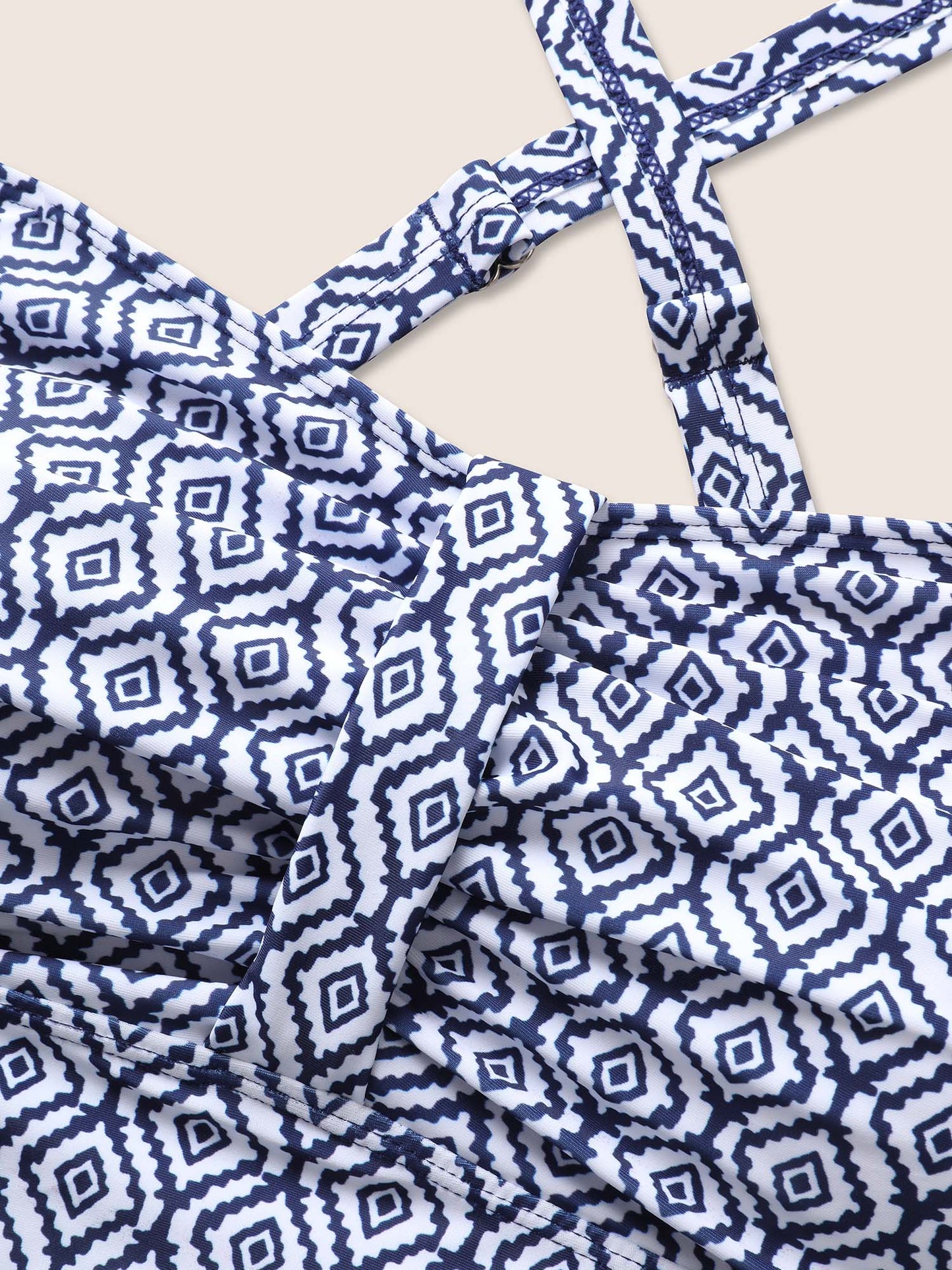 Heart Neckline Geometric Ruched Swim Top