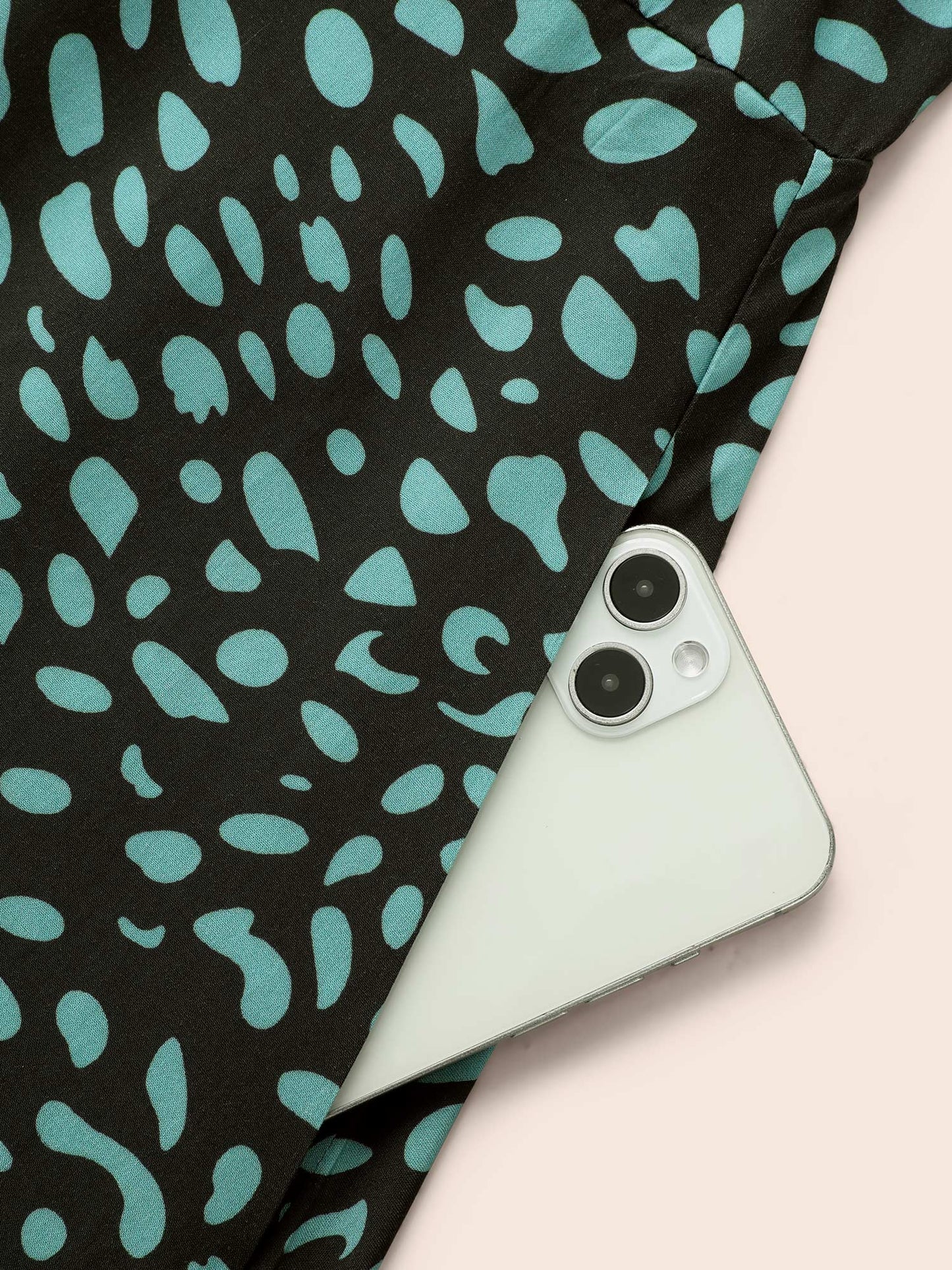 Geometric Print Ruffle Hem Pocket Dress