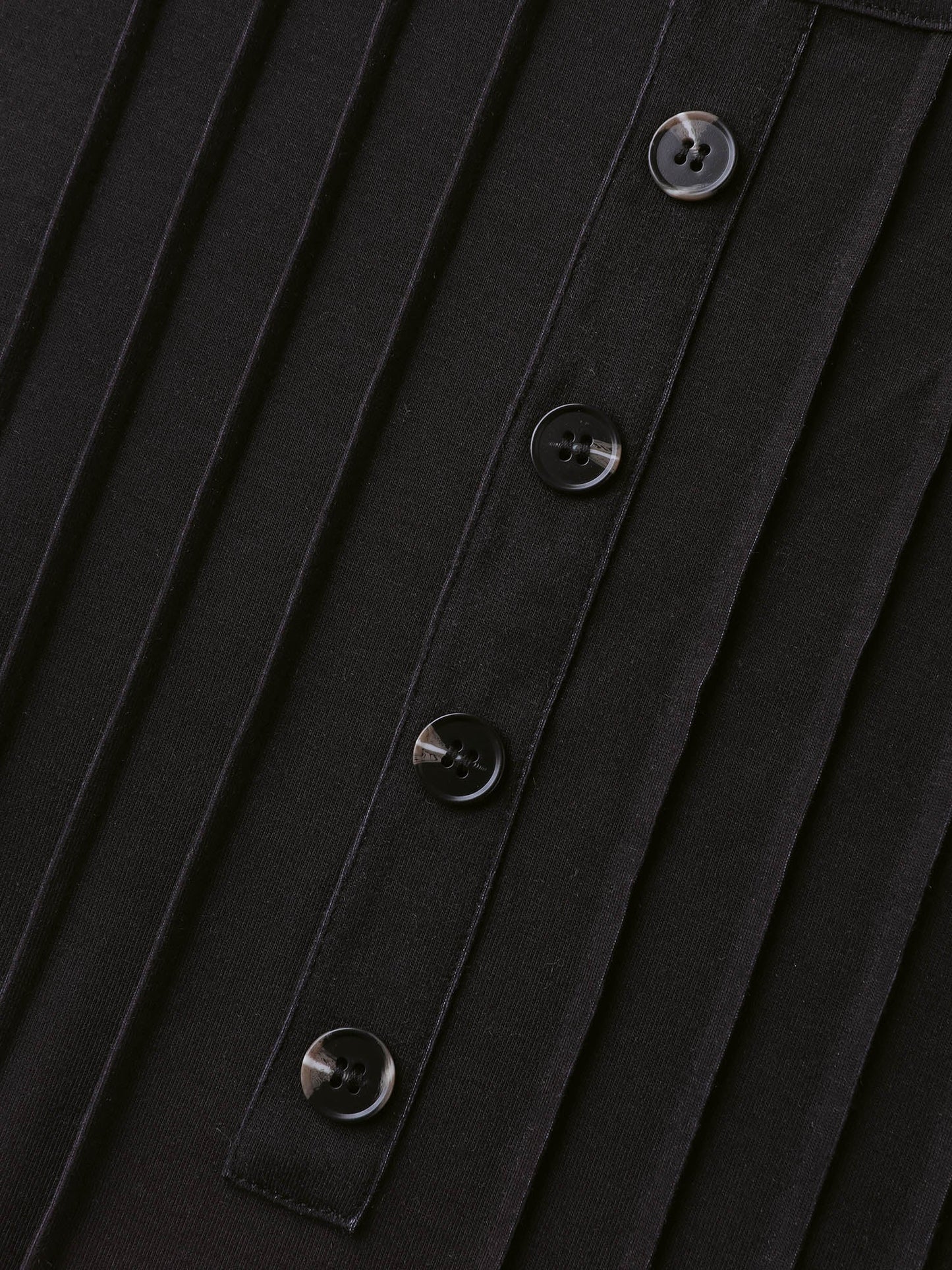 Color Gradient Pleated Button T-Shirt