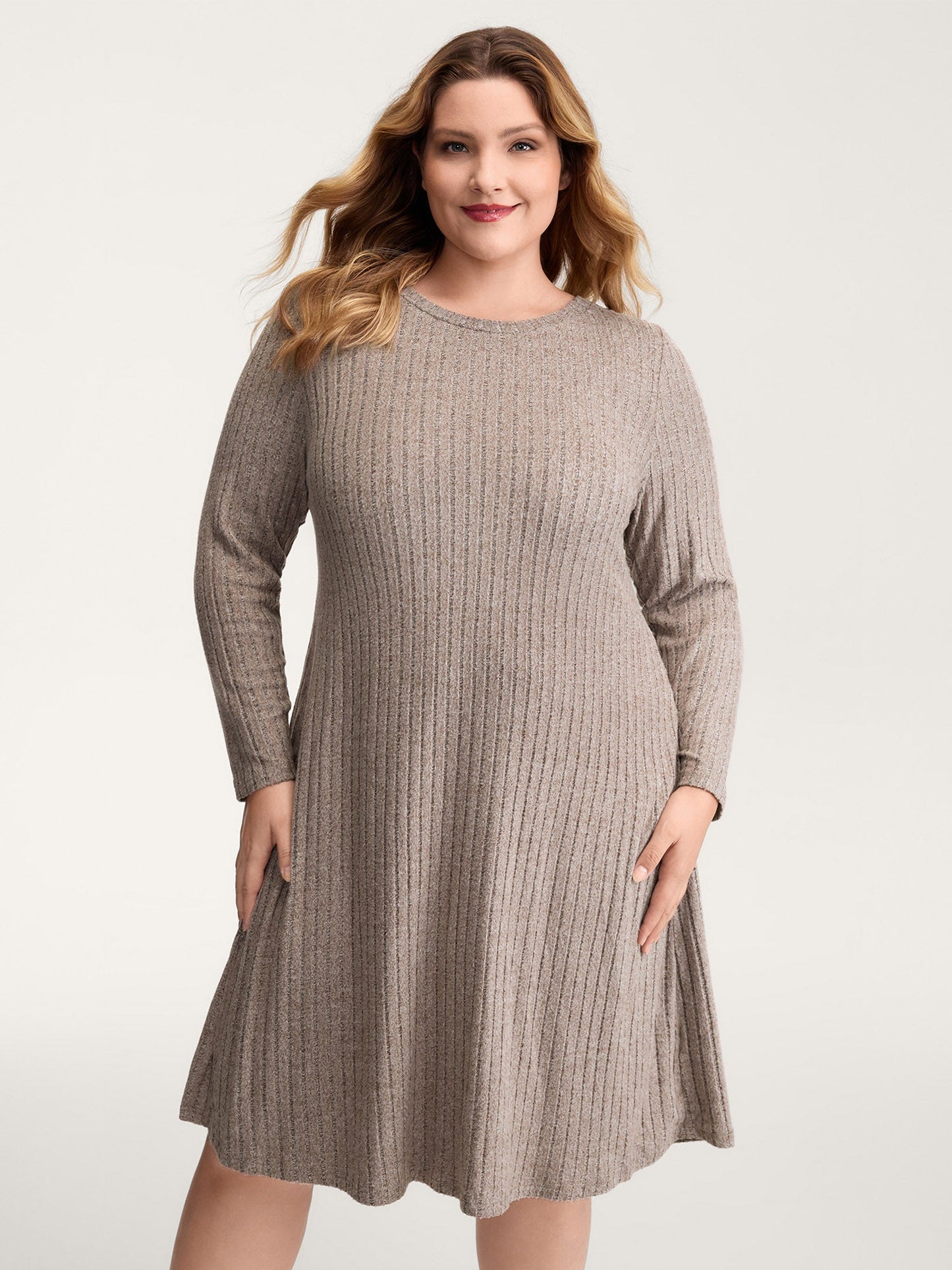 Lace Cut-Out Back Stretchy Knit Midi Dress