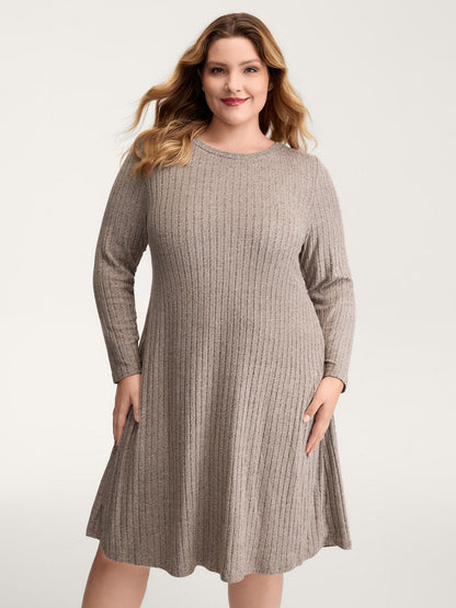 Lace Cut-Out Back Stretchy Knit Midi Dress
