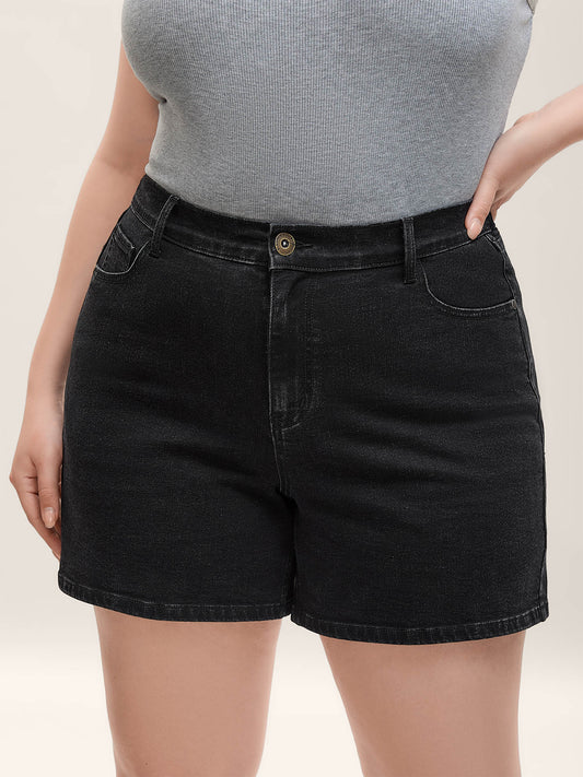 Classic Cut Pocket Denim Shorts