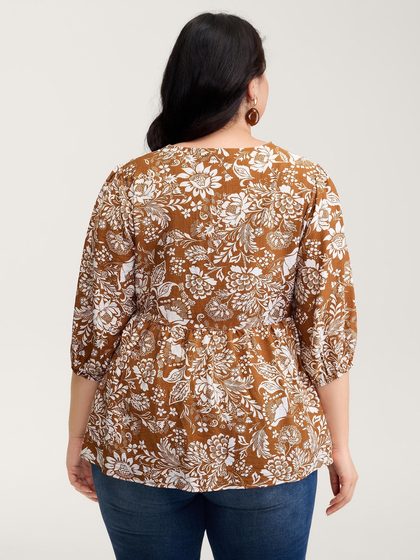 Floral Print Lace Neckline Pleated Blouse