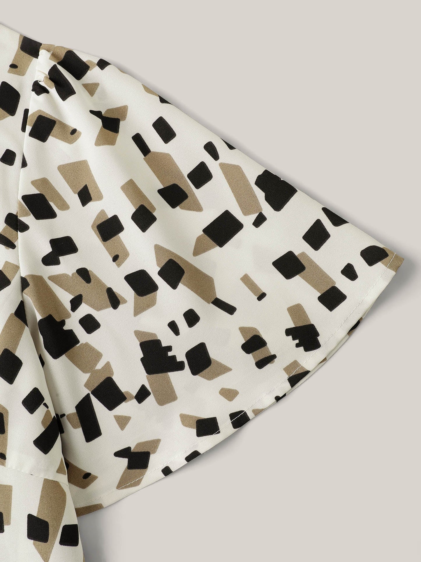 Geometric Print Ribbon Collar Blouse