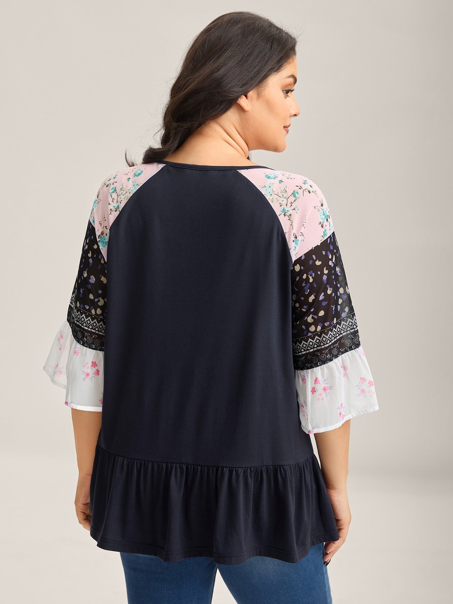 Floral Print Tiered Hem Knit Top