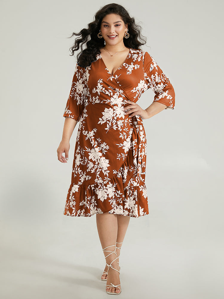 Silhouette Floral Print Ties Wrap Dress