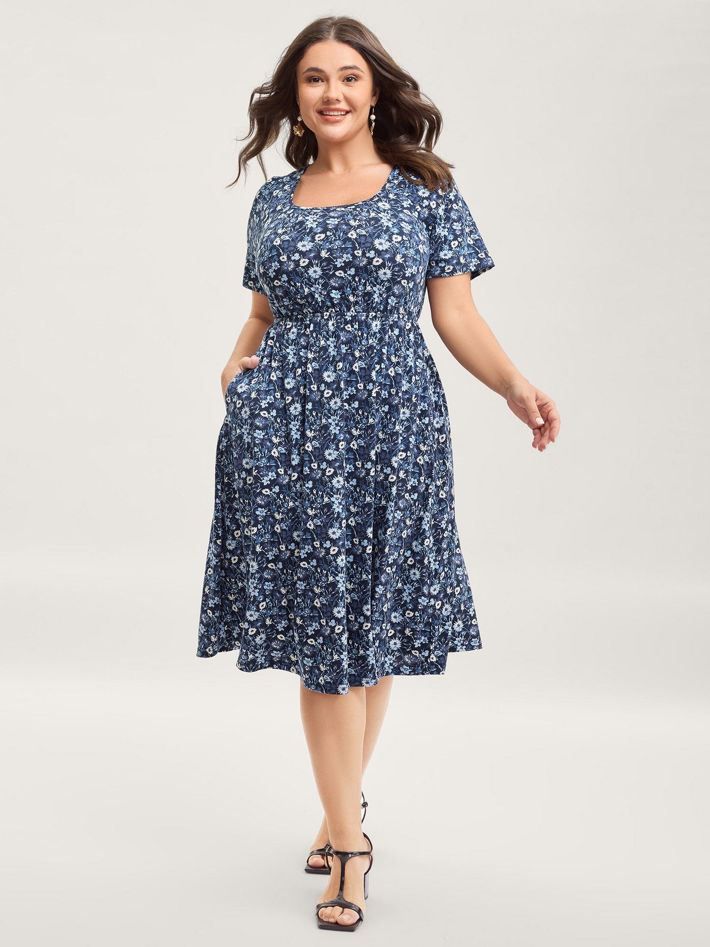 Florals Crossover Back Cut-Out Midi Dress