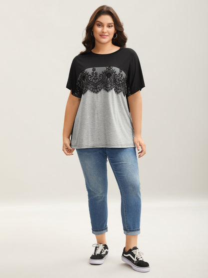 Lace Design Color Contrast T-Shirt
